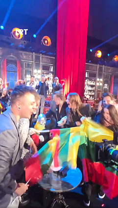 Lion Ceccah pateko į „Eurovizijos“ finalą! Sveikiname!