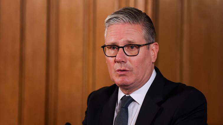 Butleris apie spaudimą Starmeriui atsistatydinti: tai tik laiko klausimas