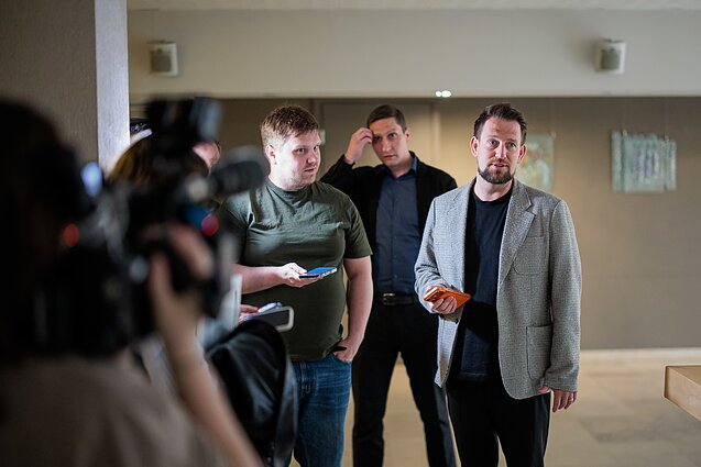 Seime FNTT atlieka kratas Remigijaus Žemaitaičio ir Daivos Petkevičienės kabinetuose. Robertas Puchovičius Seime FNTT atlieka kratas Remigijaus Žemaitaičio ir Daivos Petkevičienės kabinetuose. Robertas Puchovičius