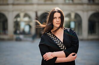 „Eurovizijos“ užkulisiuose besidarbuojanti dizainerė Marija Petraitytė „Eurovizijos“ užkulisiuose besidarbuojanti dizainerė Marija Petraitytė