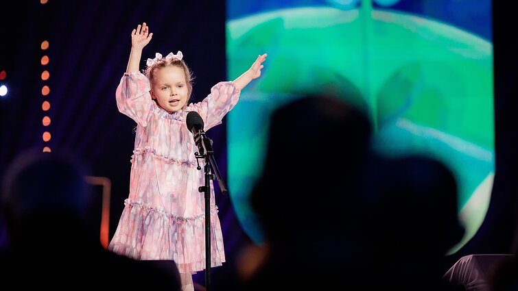 Dainų dainelė 2026. Patricija Mejerytė – „Šoko kiškis ant kalniuko“