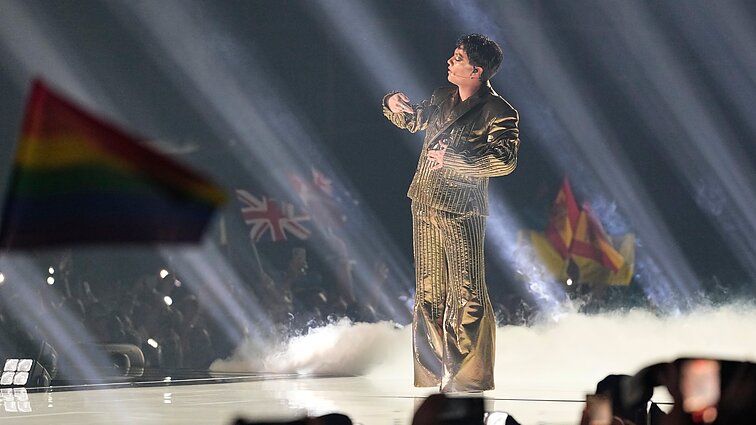 Įspūdinga įžanga į „Euroviziją“: didįjį finalą atidarė praėjusių metų nugalėtojas JJ