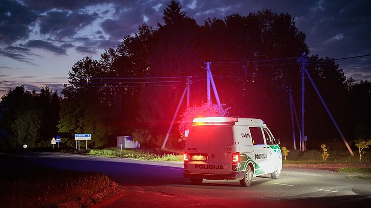 Vakar Utenos rajone radus nukritusį droną, tarnybos aiškinasi aplinkybes