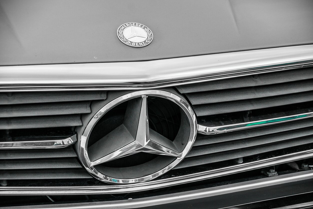 „Mercedes-Benz“ „Mercedes-Benz“
