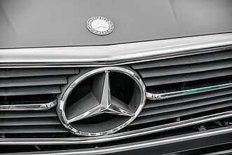 „Mercedes-Benz“