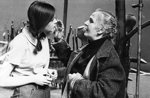 Kazimiera Kymantaitė (dešinėje). 1972 m. 