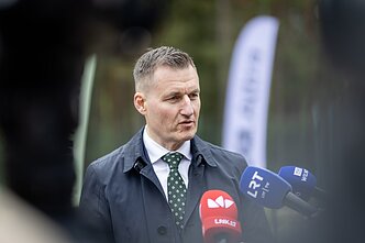Uždarius Maišiagalos saugyklą, išvežta per 1,5 tūkst. kubinių metrų radioaktyvių atliekų; Linas Baužys. Uždarius Maišiagalos saugyklą, išvežta per 1,5 tūkst. kubinių metrų radioaktyvių atliekų; Linas Baužys.