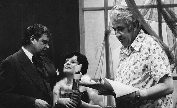 Antanas Barčas, Danutė Strakšytė ir Mamertas Karklelis. 1981 m. 