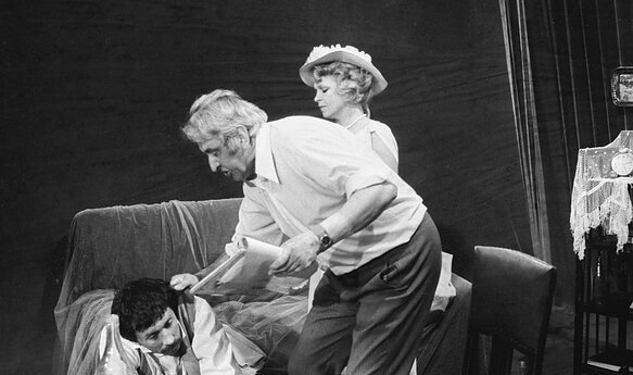 Iš kairės: Viktoras Valašinas, Mamertas Karklelis, Gražina Balandytė. 1981 m. 