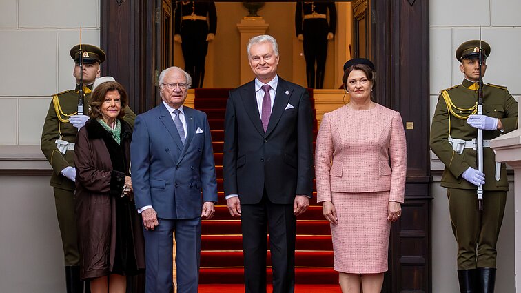 Lietuvoje vieši Švedijos karalius Karolis XVI Gustavas ir karalienė Silvija