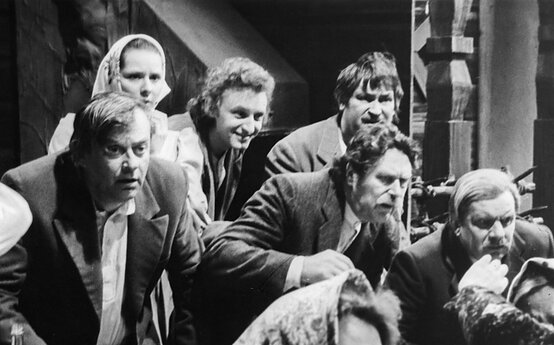 Filmavimo momentas. Antanas Barčas (kairėje). 1979 m. 