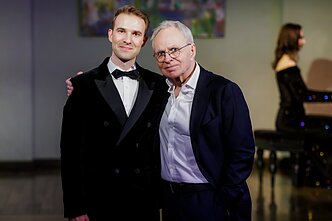 Andrius Gaučas su Vytautu Anužiu jo jubiliejaus šventėje Andrius Gaučas su Vytautu Anužiu jo jubiliejaus šventėje