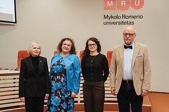 Rita Raudeliūnaitė, Vida Gudžinskienė, Dovilė Lisauskienė, Justinas Sadauskas Rita Raudeliūnaitė, Vida Gudžinskienė, Dovilė Lisauskienė, Justinas Sadauskas