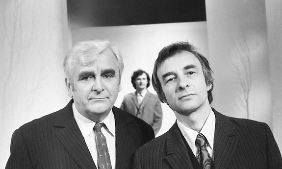 Vytautas Vaclovas Dumšaitis (kairėje) ir Ferdinandas Jakštys. 1982 m.  