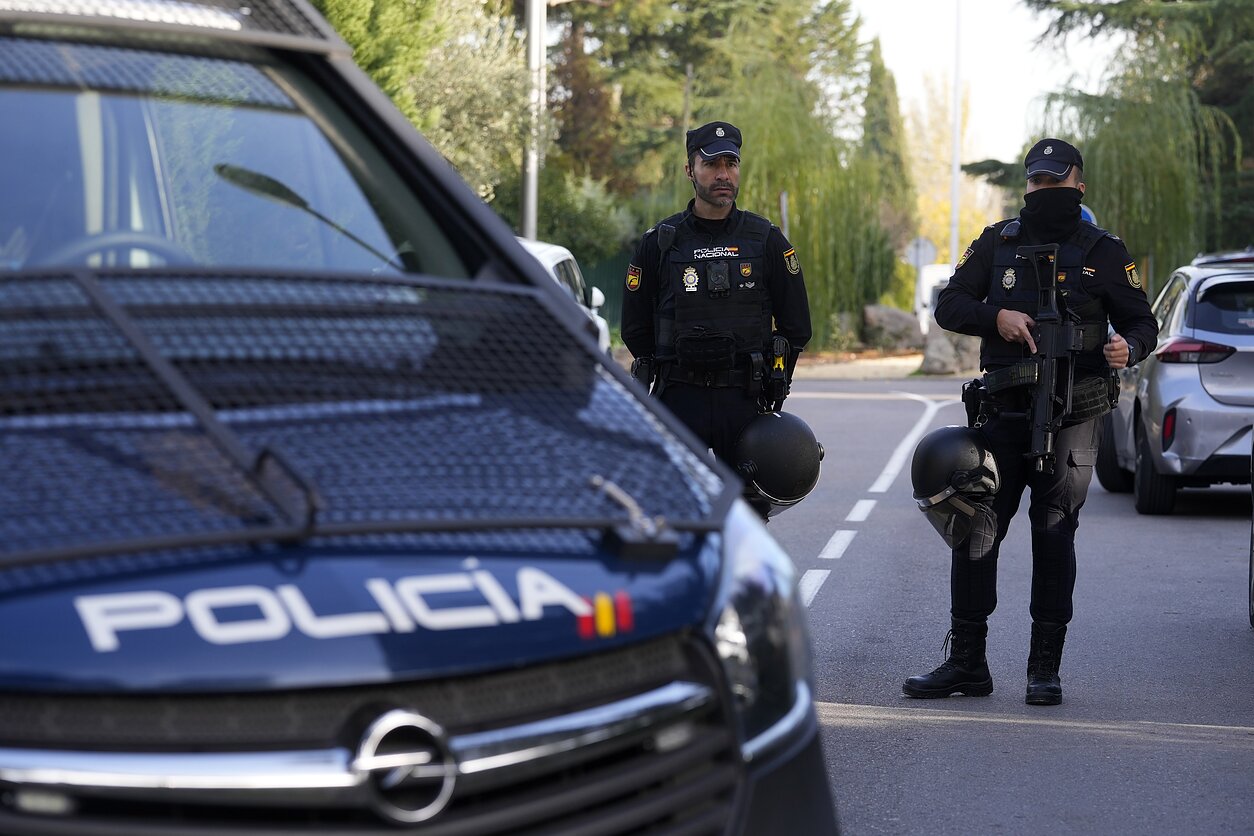 Ispanijos policija / Asociatyvi