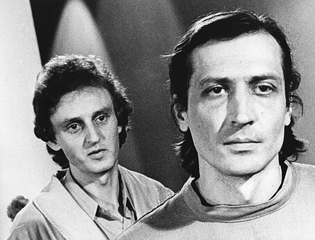 Petras Venslovas (kairėje), Algis Matulionis. 1977 m. 