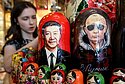 Матрешки с изображением политиков в Москве