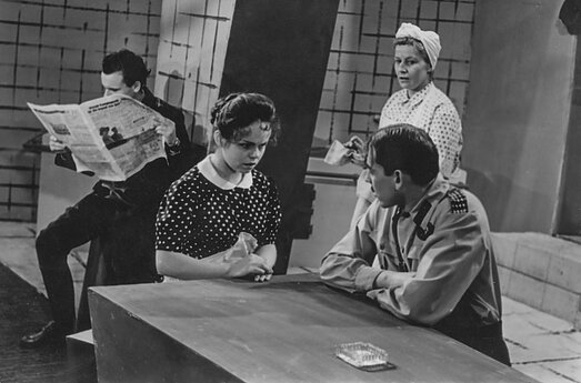 Iš kairės: Algirdas Paukštaitis, Nijolė Gelžinytė, Aurelija Mikušauskaitė ir Vincentas Aleknavičius. 1962 m.  