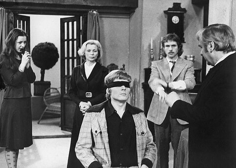 Iš kairės: Eglė Gabrėnaitė,  Elvyra Žebertavičiūtė, Ramutis Rimeikis, Vytautas Taukinaitis, Vytautas Dumšaitis. 1977 m.