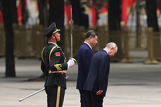 Xi Jinpingas ir Vladimiras Putinas Xi Jinpingas ir Vladimiras Putinas