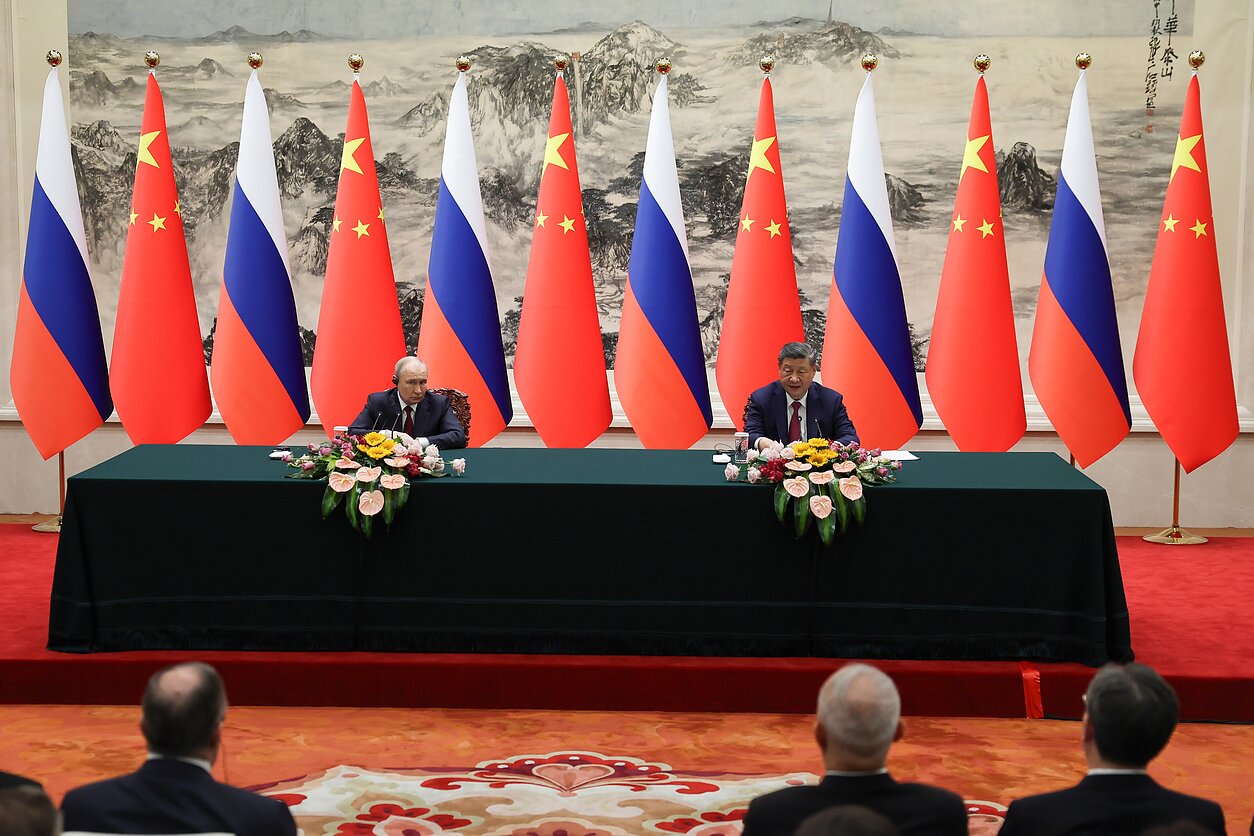 Vladimiras Putinas ir Xi Jinpingas Vladimiras Putinas ir Xi Jinpingas
