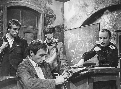 Priekyje Ferdinandas Jakšys, už jo Gintas Žilys. 1968 m. 