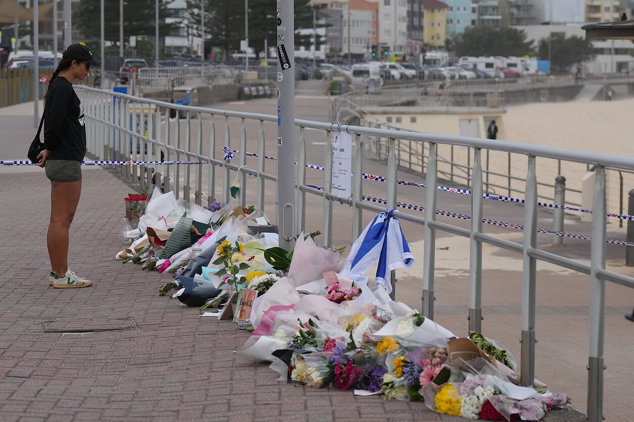 Bondajaus paplūdimio aukų memorialas