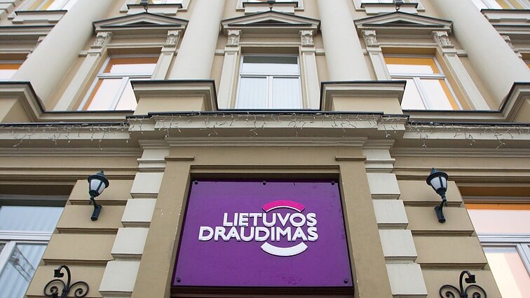 Nuo vasaros gyventojai galės drausti turtą nuo karinių dronų sukeltos žalos Nuo vasaros gyventojai galės drausti turtą nuo karinių dronų sukeltos žalos