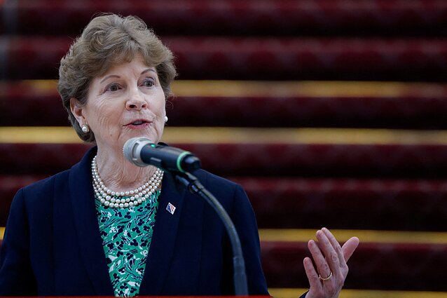 Jeanne Shaheen Jeanne Shaheen