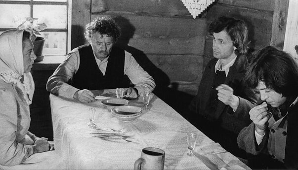 Iš kairės: Regina Paliukaitytė, Rolandas Butkevičius, Arvydas Lebeliūnas, Robertas Vaidotas. 1985 m.  