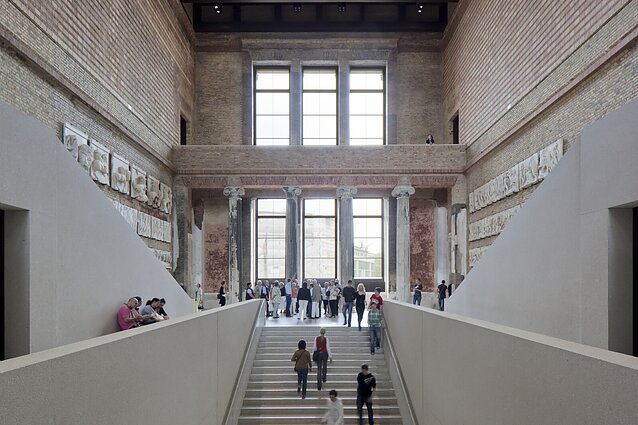 Naujojo muziejaus laiptų rekonstrukciją architektūros kritikai vadina genialia Naujojo muziejaus laiptų rekonstrukciją architektūros kritikai vadina genialia