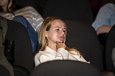 Išankstinė filmo „Vieniša mama“ peržiūra Išankstinė filmo „Vieniša mama“ peržiūra