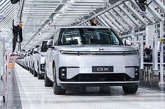 „XPENG GX“