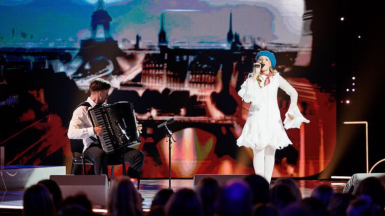 Dainų dainelė 2026. Bella Kracewicz – „Sous le ciel de Paris“