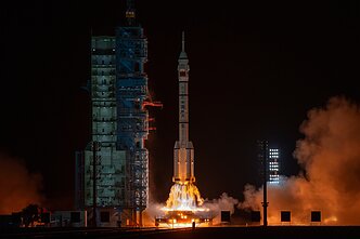 Запуск «Шэньчжоу-23»