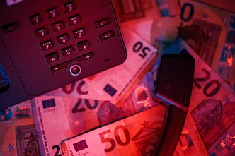 Telefoniniai sukčiai Telefoniniai sukčiai