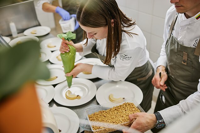 Nacionalinės šefų rinktinės degustacinės vakarienės treniruotė Nacionalinės šefų rinktinės degustacinės vakarienės treniruotė