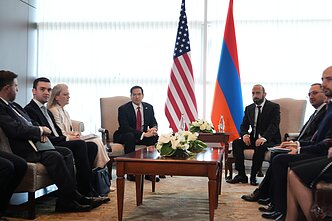 Marco Rubio Armėnijoje pradėjo derybas dėl bendradarbiavimo su JAV