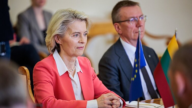 Ursula von der Leyen: dronų incidentai Baltijos šalyse yra tyčinė Rusijos strategija Ursula von der Leyen: dronų incidentai Baltijos šalyse yra tyčinė Rusijos strategija