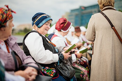 Nerimi plaukę ansambliai paskelbė folkloro festivalio „Skamba skamba kankliai“ pradžią