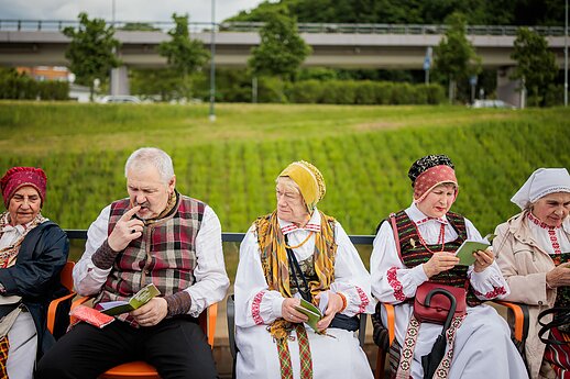 Nerimi plaukę ansambliai paskelbė folkloro festivalio „Skamba skamba kankliai“ pradžią