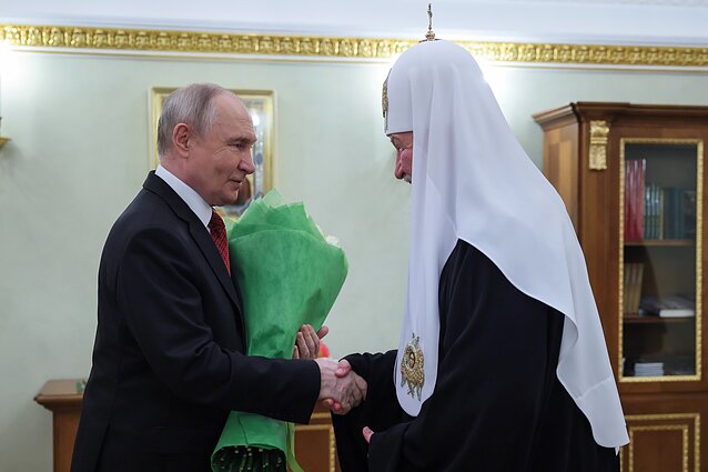 Rusijos prezidentas Vladimiras Putinas ir Maskvos patriarchas Kirilas II Rusijos prezidentas Vladimiras Putinas ir Maskvos patriarchas Kirilas II