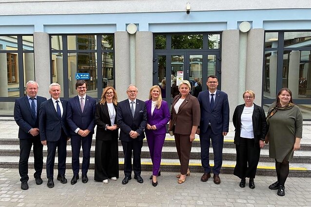 Seimo Švietimo ir mokslo komiteto delegacija lankėsi lietuviškose švietimo įstaigose Lenkijoje Seimo Švietimo ir mokslo komiteto delegacija lankėsi lietuviškose švietimo įstaigose Lenkijoje
