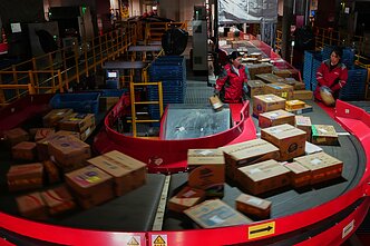 Briuselis susidomėjo Kinijos milžinės „JD.com“ planais perimti Vokietijos įmonę