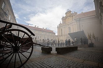 Serialo „Sisi“ filmavimo užkulisiai Serialo „Sisi“ filmavimo užkulisiai