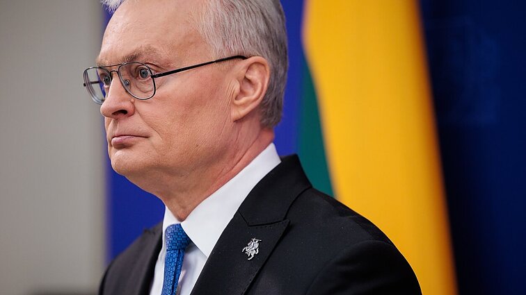 Nausėda toliau kritikuoja komunikaciją apie RC duomenų vagystę: bandyta sušluoti po kilimu