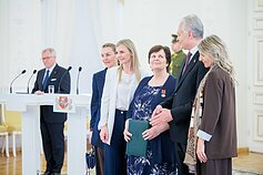 Gitanas Nausėda įteikė ordino „Už nuopelnus Lietuvai“ medalius Gitanas Nausėda įteikė ordino „Už nuopelnus Lietuvai“ medalius