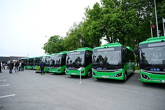 Į Kretingos rajono gatves išrieda 10 naujų elektrinių autobusų