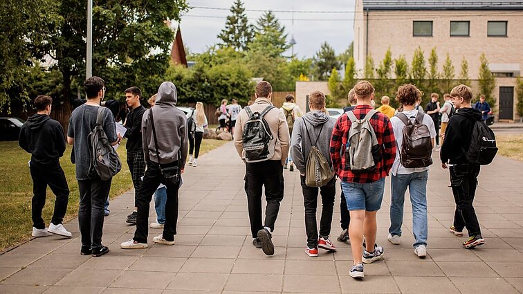 Abiturientų planai kelia nerimą regionams: dauguma ateitį sieja su didmiesčiais