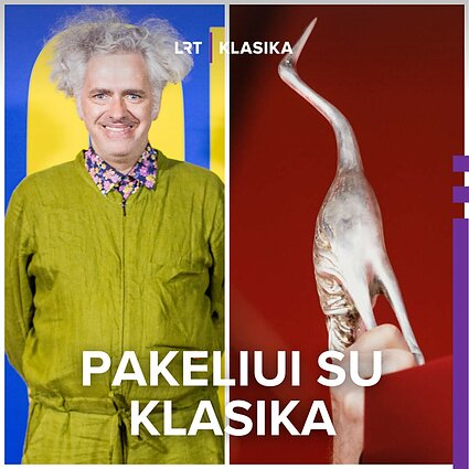Kino kritikas Edvinas Pukšta ir „Sidabrinės gervės“  statulėlė